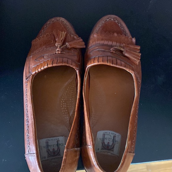 Cable and company shoe - Picture 12 of 17